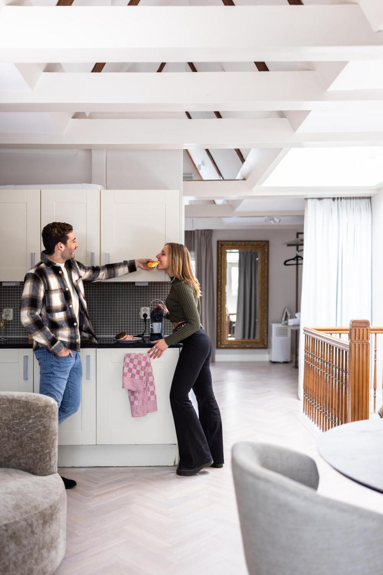 Amsterdam Canal Suites ภายนอก รูปภาพ