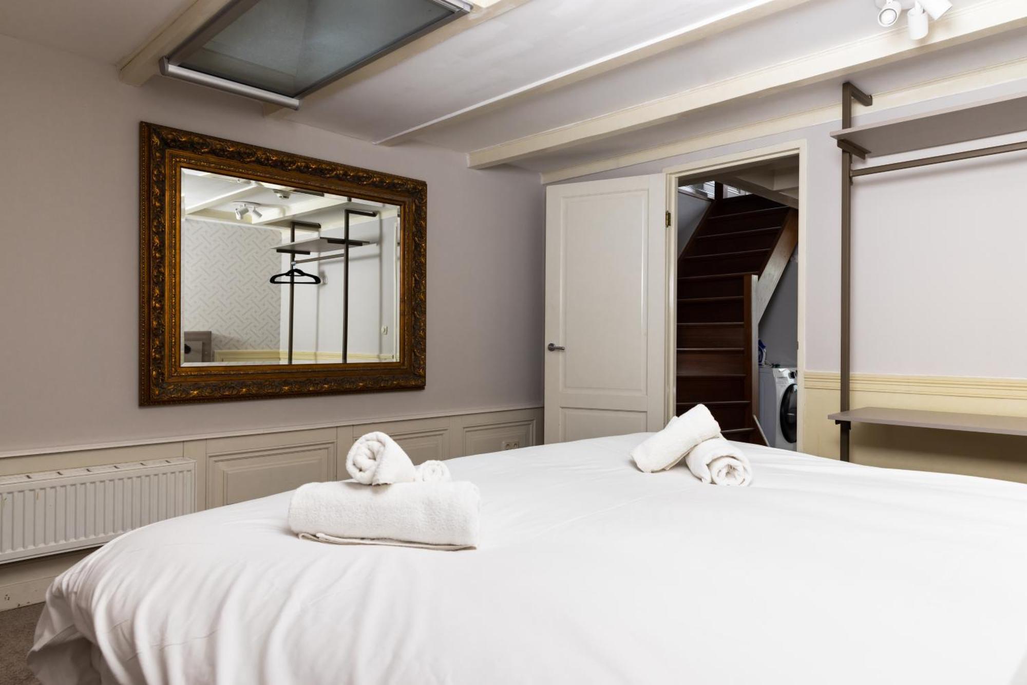 Amsterdam Canal Suites ภายนอก รูปภาพ